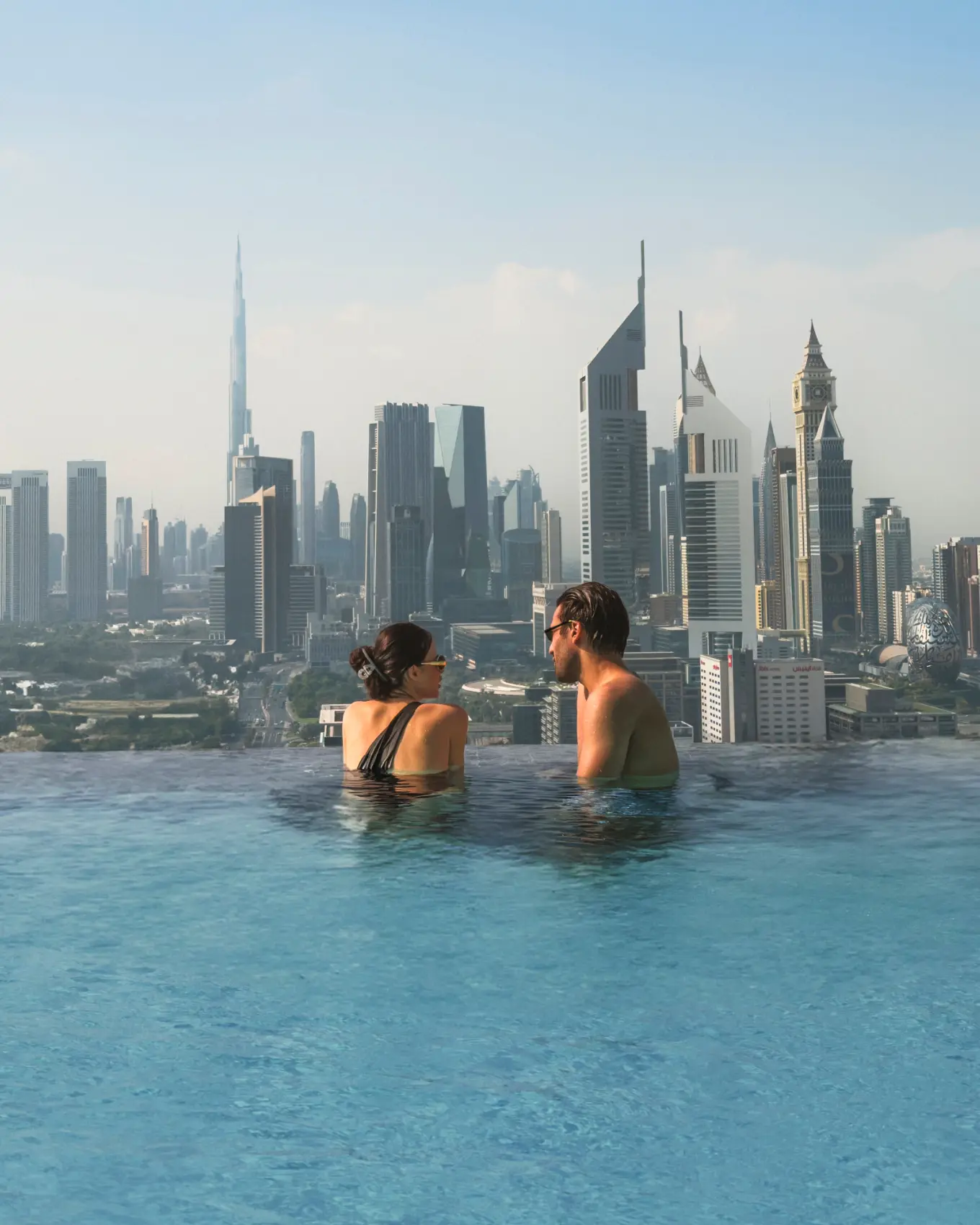Grand infinity pool